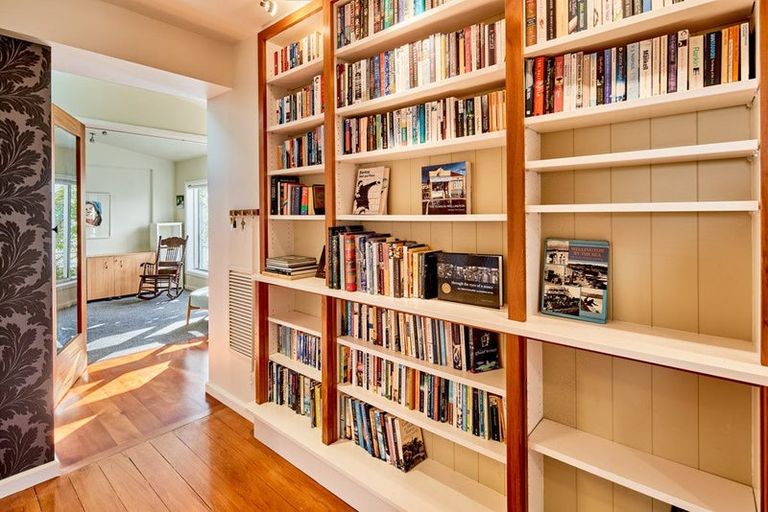 Photo of property in 42 Brighton Street, Island Bay, Wellington, 6023