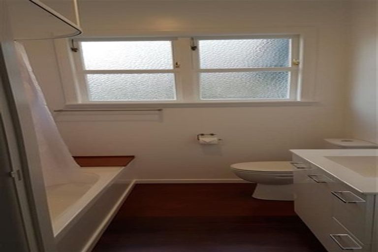 Photo of property in 68 Jellicoe Drive, Hamilton East, Hamilton, 3216