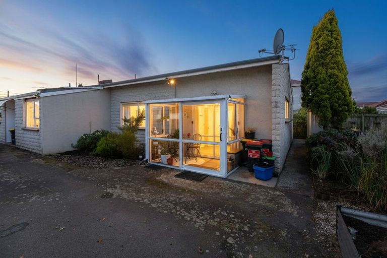 Photo of property in 133e Macandrew Road, South Dunedin, Dunedin, 9012