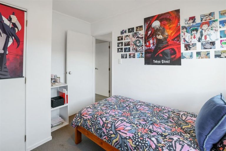 Photo of property in 69a/2 Godley Road, Green Bay, Auckland, 0604