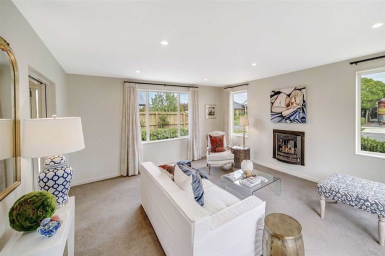 Photo of property in 7 Oratia Grove, Northwood, Christchurch, 8051