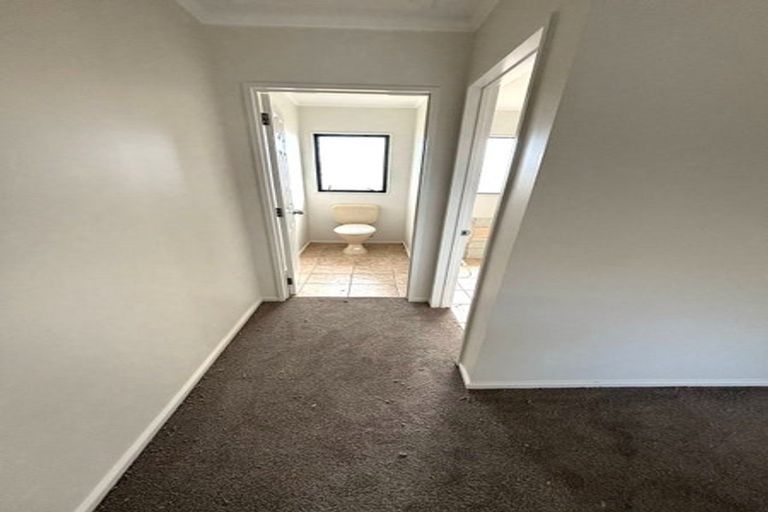 Photo of property in 14 Arrowsmith Drive, Clover Park, Auckland, 2019