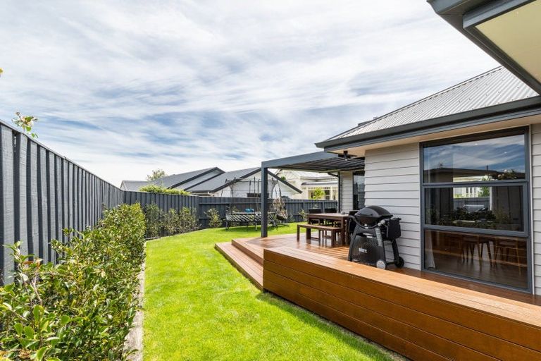 Photo of property in 45a Arataki Road, Havelock North, 4130