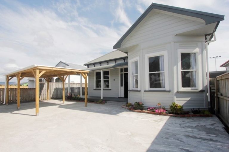 Photo of property in 48 Waldegrave Street, Palmerston North, 4410