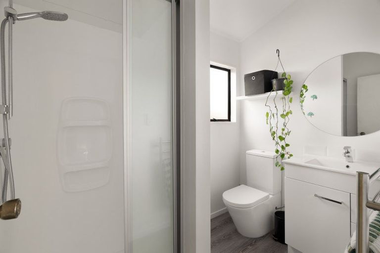 Photo of property in 80b Aviemore Drive, Highland Park, Auckland, 2010
