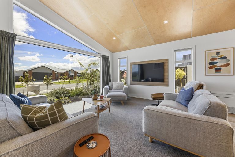 Photo of property in 28 Armadale Street, Mosgiel, 9024