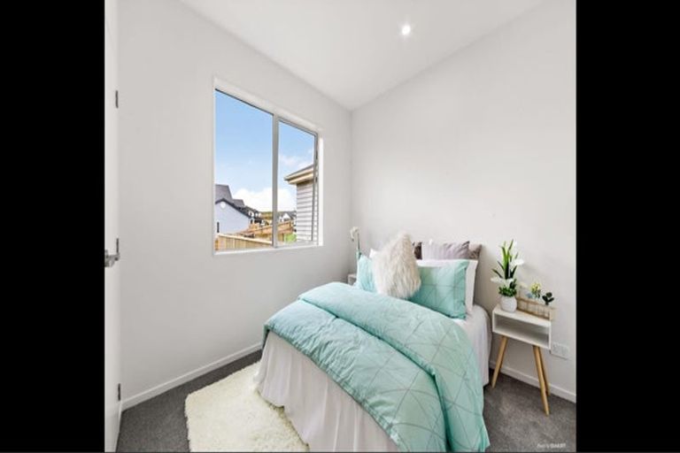 Photo of property in 3 Franheim Crescent, Orewa, 0931