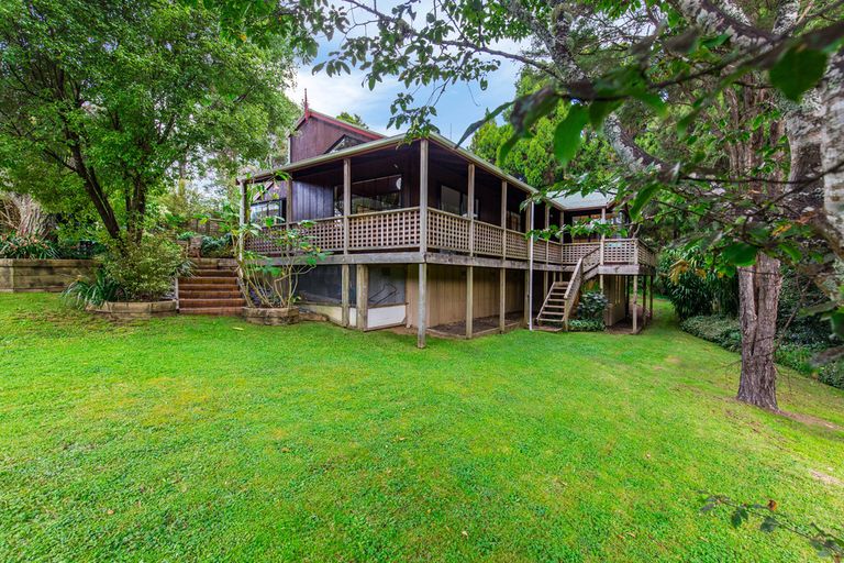Photo of property in 304 Huia Road, Titirangi, Auckland, 0604