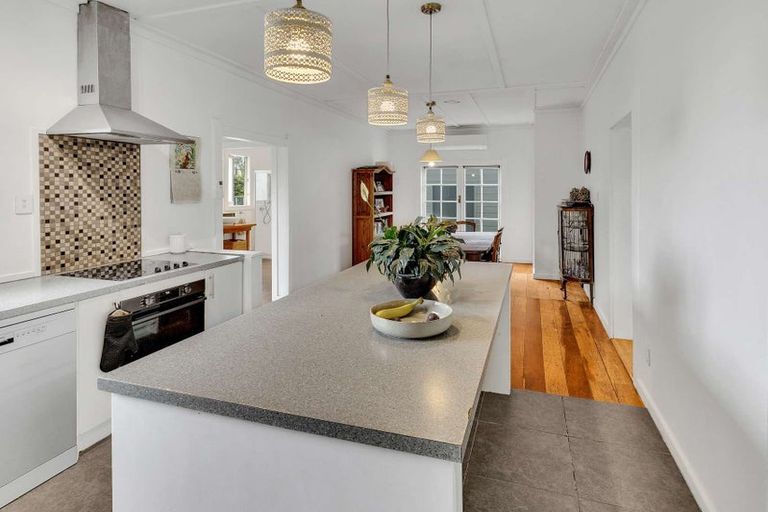 Photo of property in 205 Sylvan Road, Parkvale, Hastings, 4122