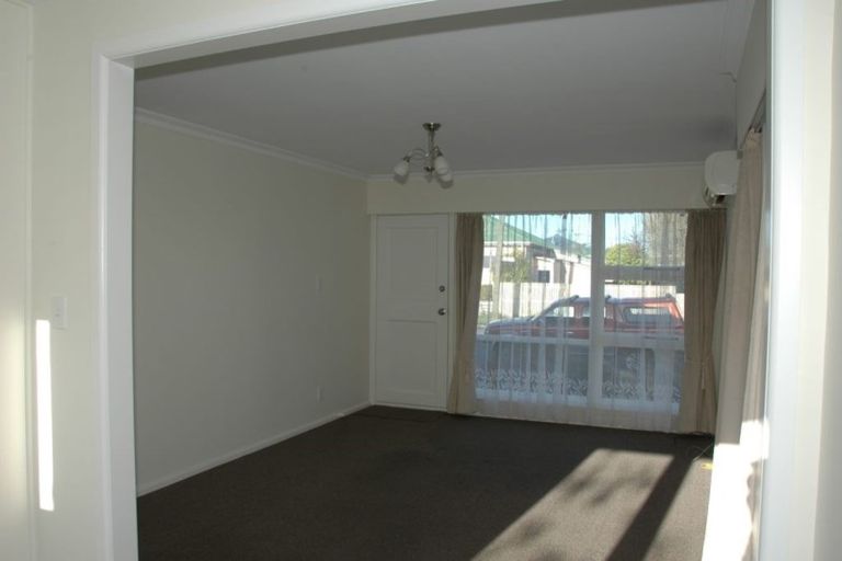 Photo of property in 1/180 Edgeware Road, Edgeware, Christchurch, 8013