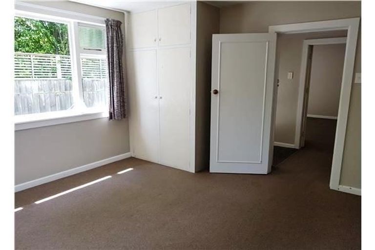 Photo of property in 2/27 Devonport Lane, St Albans, Christchurch, 8014