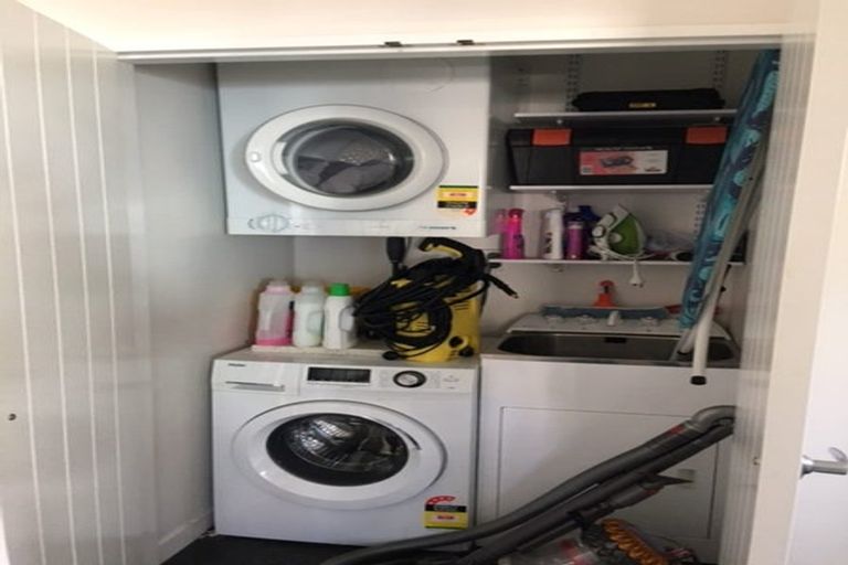 Photo of property in 18b Tamar Street, Island Bay, Wellington, 6023