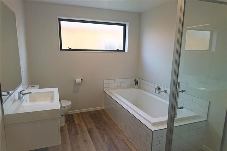 Photo of property in 50 Mount Linton Avenue, Wanaka, 9305