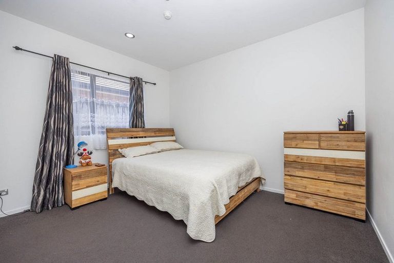 Photo of property in 15 Te Ironui Place, Huntington, Hamilton, 3210