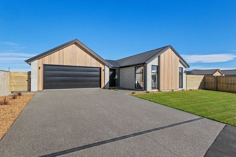 Photo of property in 16 Kite Street, Rolleston, 7614