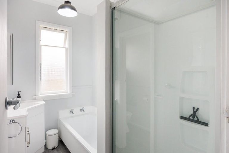 Photo of property in 35a Puriri Terrace, Roslyn, Palmerston North, 4414