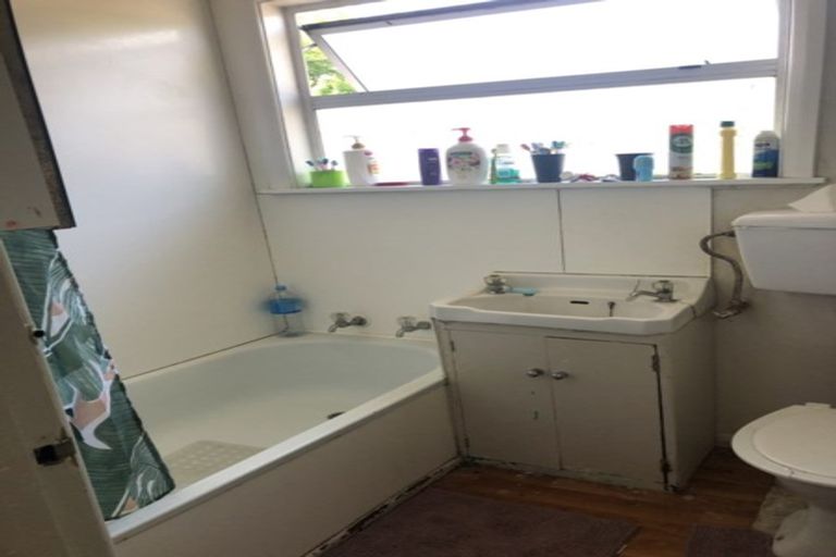 Photo of property in 18 Clinkard Avenue, Glenholme, Rotorua, 3010