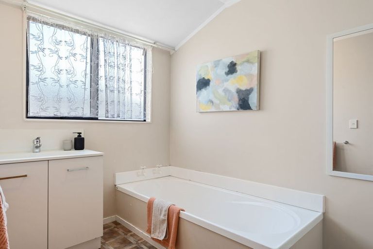 Photo of property in 56 Parkers Road, Tahunanui, Nelson, 7011