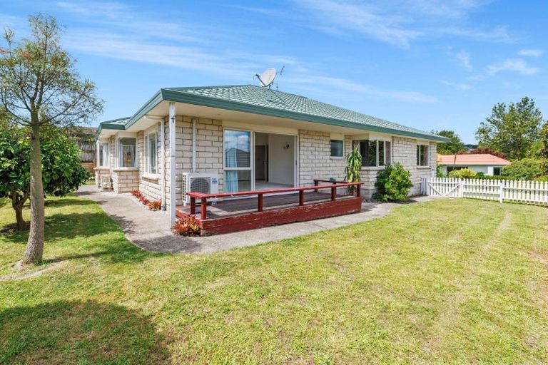 Photo of property in 3 Molyneux Place, Welcome Bay, Tauranga, 3112