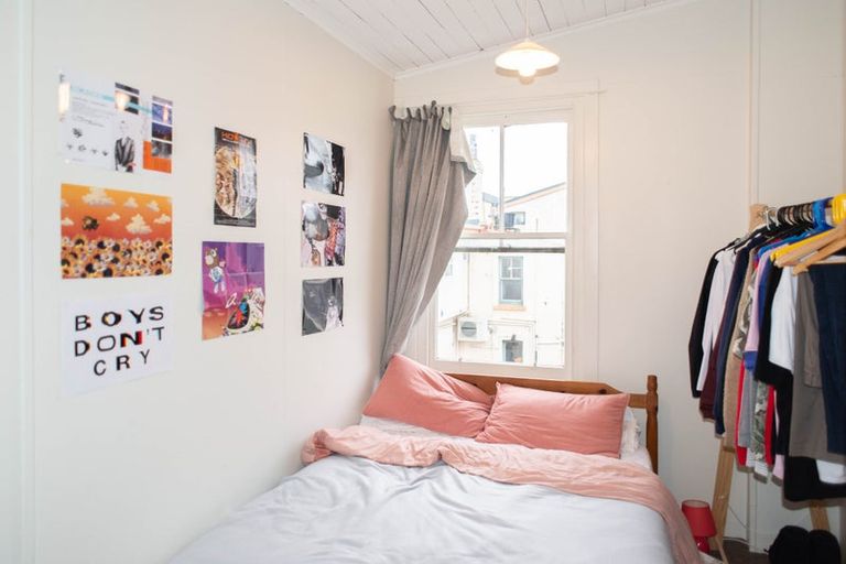 Photo of property in 30 Clyde Street, North Dunedin, Dunedin, 9016