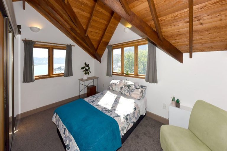 Photo of property in 35 Reserve Terrace, Lyttelton, 8082