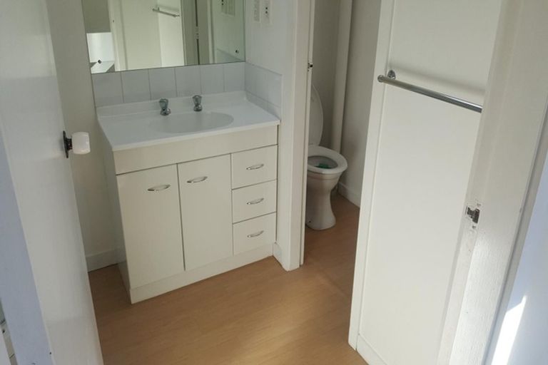 Photo of property in 1/78a Holly Road, St Albans, Christchurch, 8014