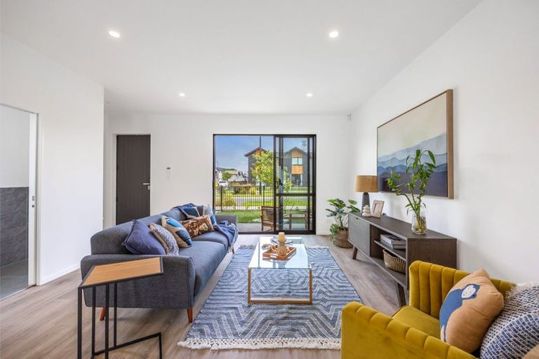 Photo of property in 67 Papatupu Way, Kumeu, 0810