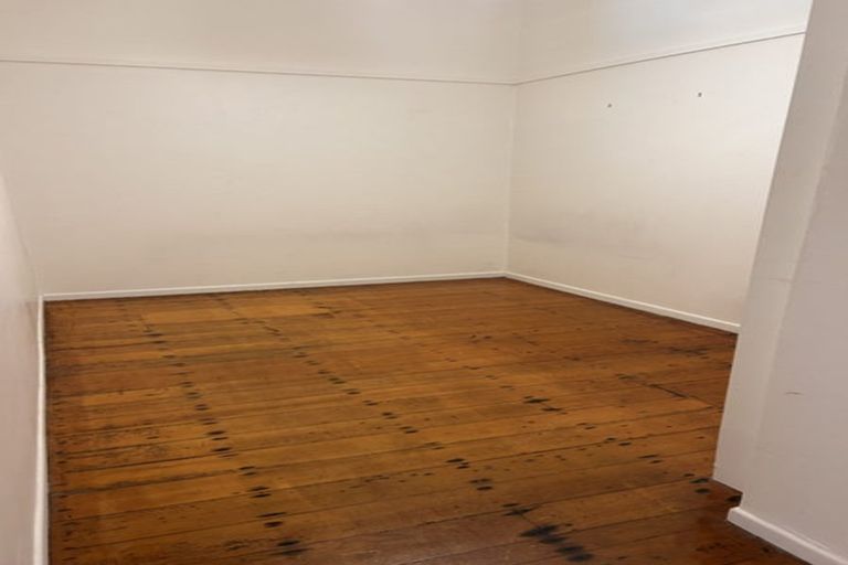 Photo of property in 39 Thompson Street, Mount Cook, Wellington, 6011