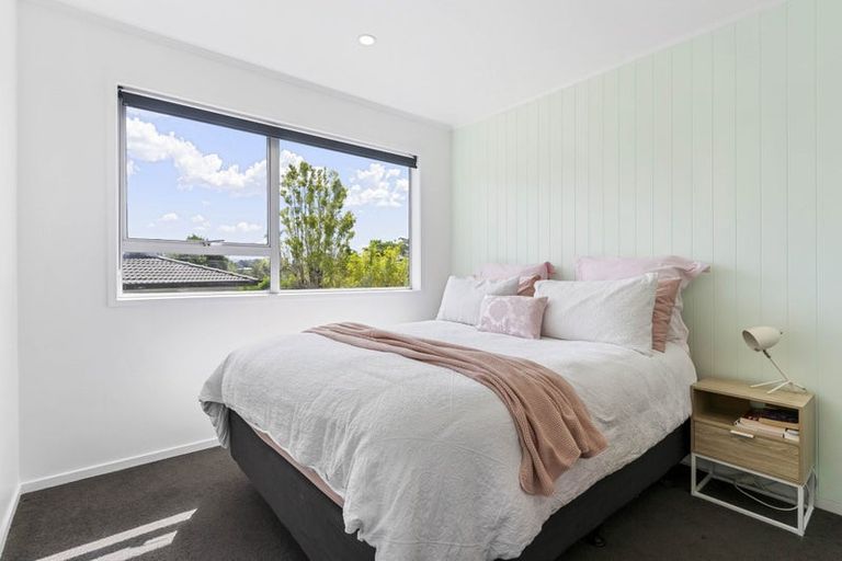 Photo of property in 46b Captain Scott Road, Glen Eden, Auckland, 0602