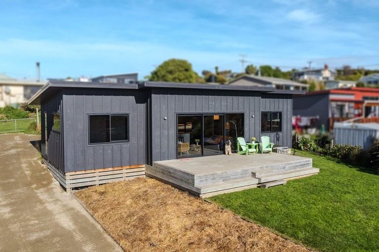 Photo of property in 13 Semple Street, Kakanui, Oamaru, 9495