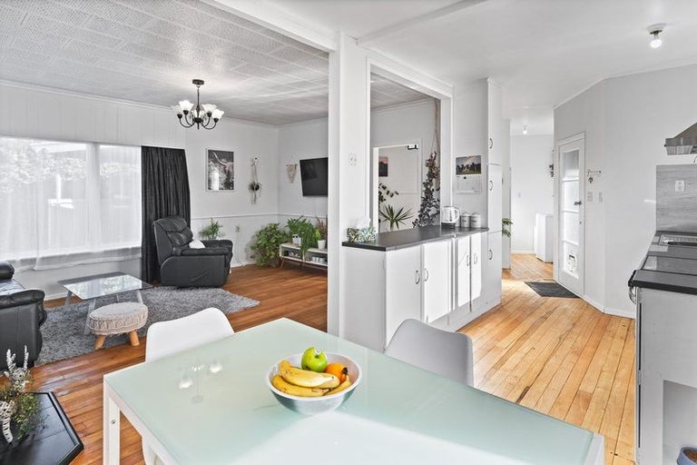 Photo of property in 42 High Street, Solway, Masterton, 5810