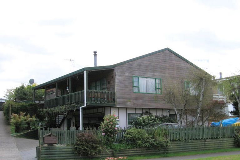Photo of property in 122 Taupo View Road, Taupo, 3330