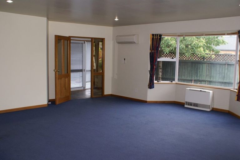 Photo of property in 15 Millcroft Place, Parklands, Christchurch, 8083