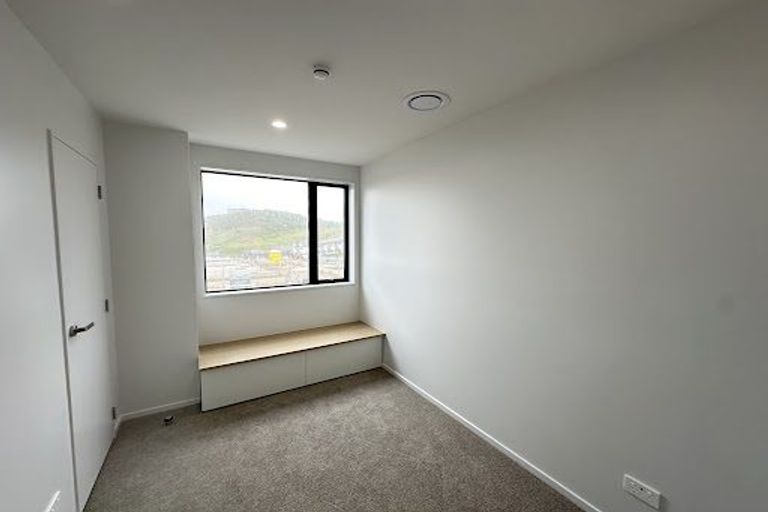 Photo of property in 50 Oakum Road, Whitby, 5024