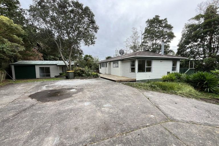 Photo of property in 11 Kilcar Place, Massey, Auckland, 0614