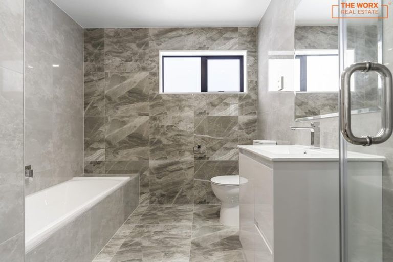 Photo of property in 10b Mervan Street, Mangere East, Auckland, 2024