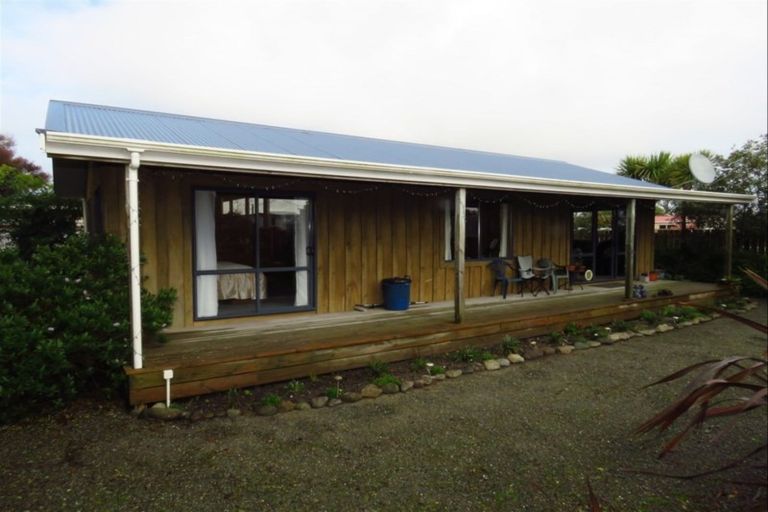 Photo of property in 31 Ngahue Crescent, Carters Beach, Westport, 7825