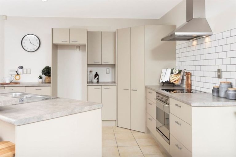 Photo of property in 18 Pewter Place, Northwood, Christchurch, 8051