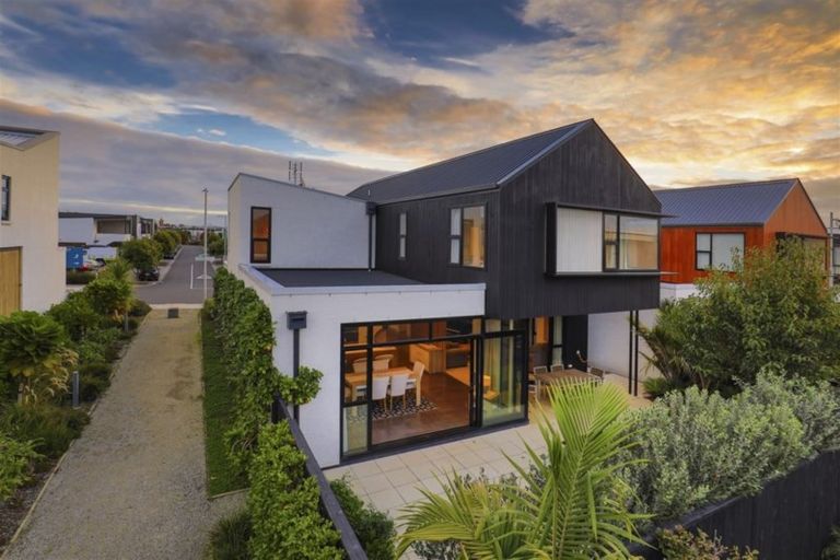 Photo of property in 8 Hastings Street, Hobsonville, Auckland, 0616