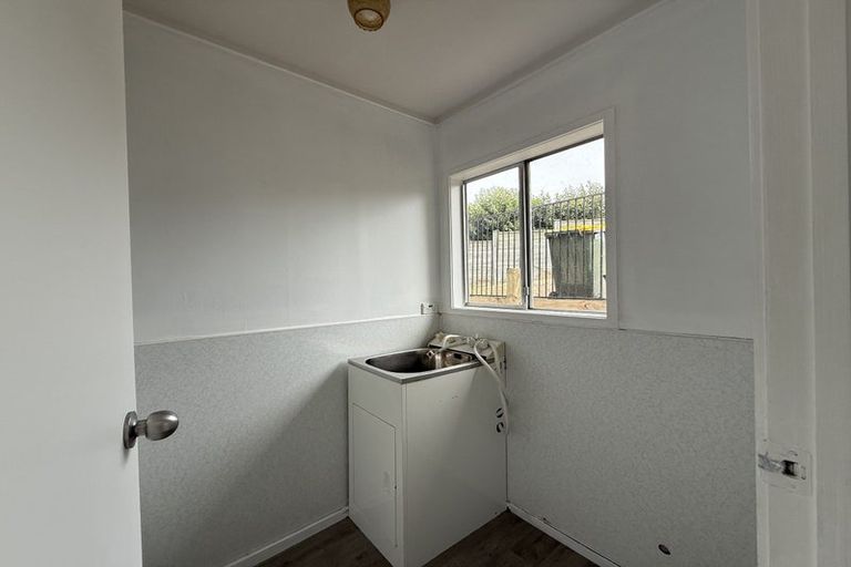 Photo of property in 37 Taurus Crescent, Beach Haven, Auckland, 0626