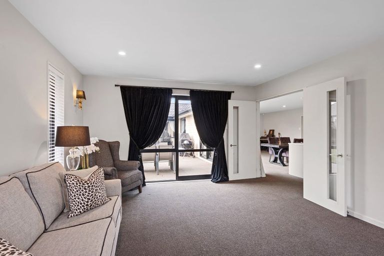 Photo of property in 18 Dunaverty Place, Broomfield, Christchurch, 8042