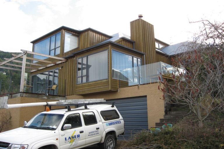 Photo of property in 17 Golden Terrace, Queenstown, 9300