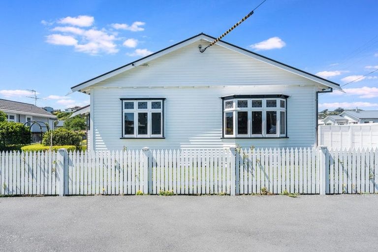 Photo of property in 22 Torridon Road, Miramar, Wellington, 6022