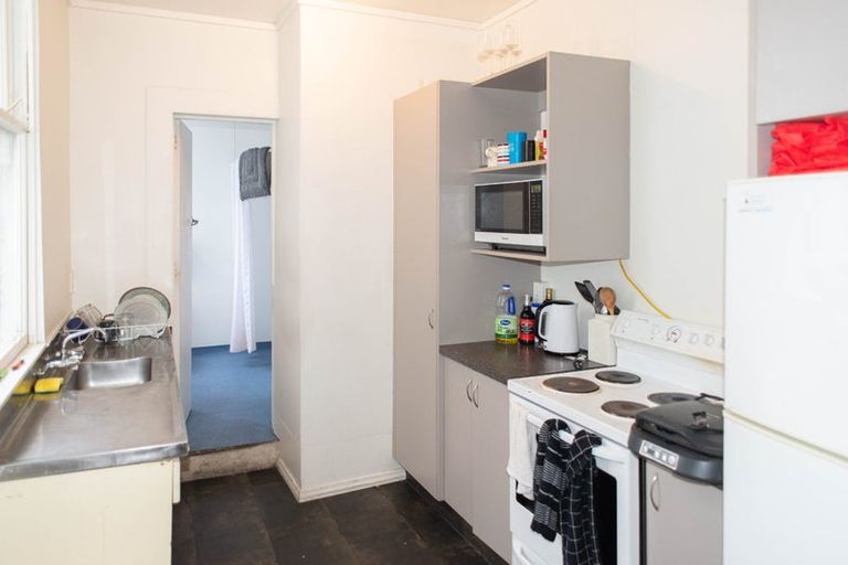 Photo of property in 30 Clyde Street, North Dunedin, Dunedin, 9016