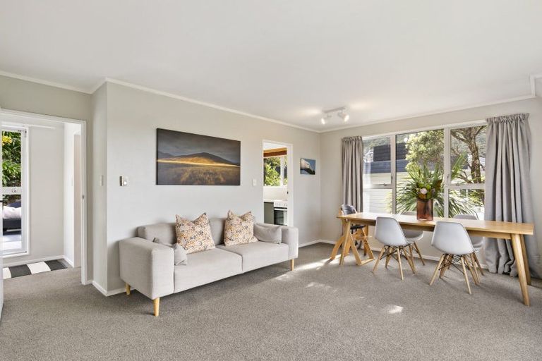 Photo of property in 16a Govind Grove, Ngaio, Wellington, 6035