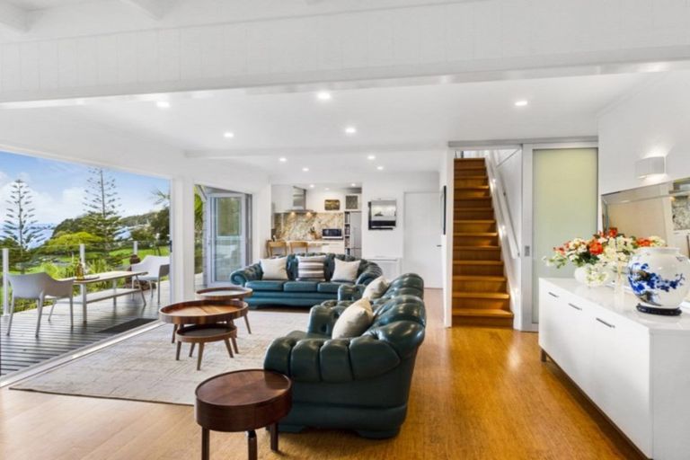 Photo of property in 15 Martin Road, Matakana, Warkworth, 0985