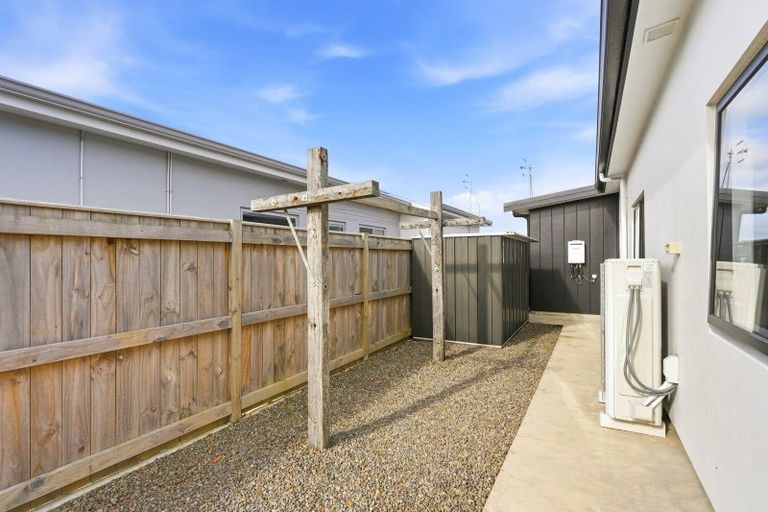 Photo of property in 71 Freedom Drive, Kelvin Grove, Palmerston North, 4414
