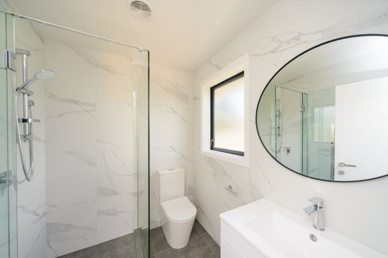 Photo of property in 1 Rangeview Drive, Kelvin Grove, Palmerston North, 4414