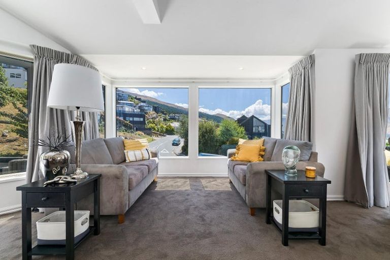 Photo of property in 66 Hensman Road, Queenstown, 9300