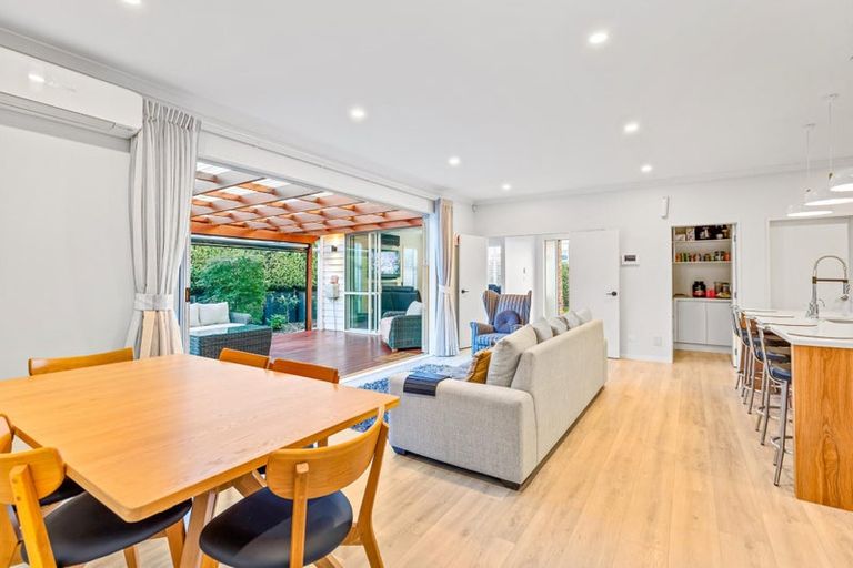 Photo of property in 12 Dinning Road, Riverhead, 0820